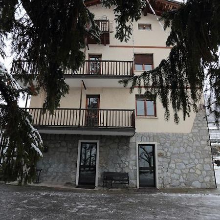 Beauregard apartement Aosta Bagian luar foto
