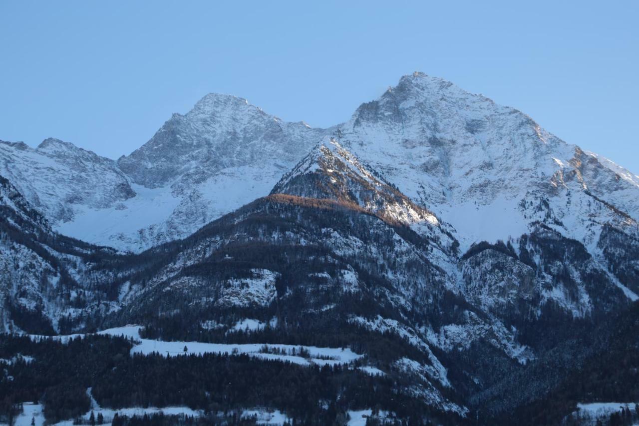 Beauregard apartement Aosta Bagian luar foto